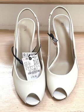 Zara leather Ivory Peep-Toe Slingback Heels